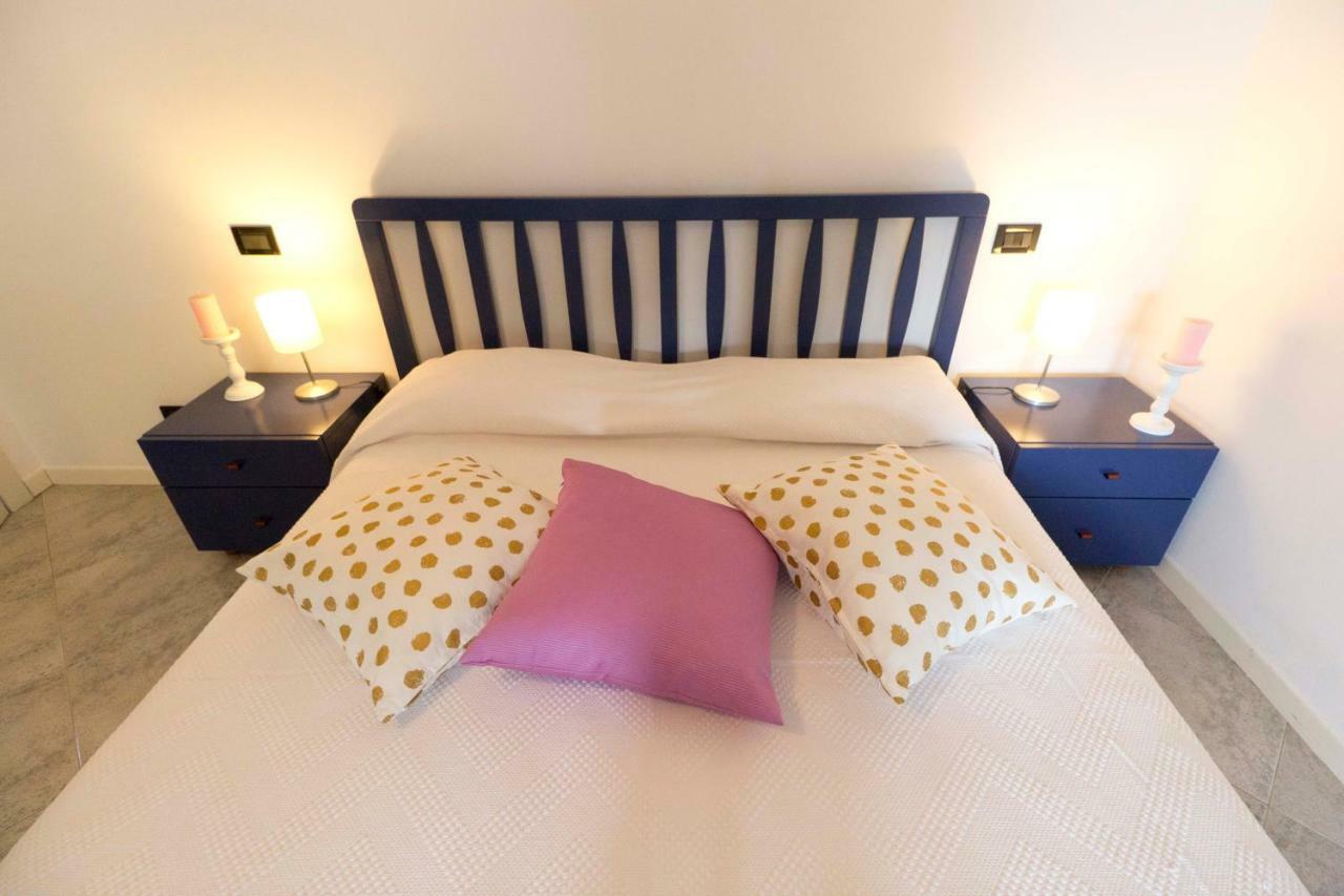 L'Ora Apartment Marone Luaran gambar